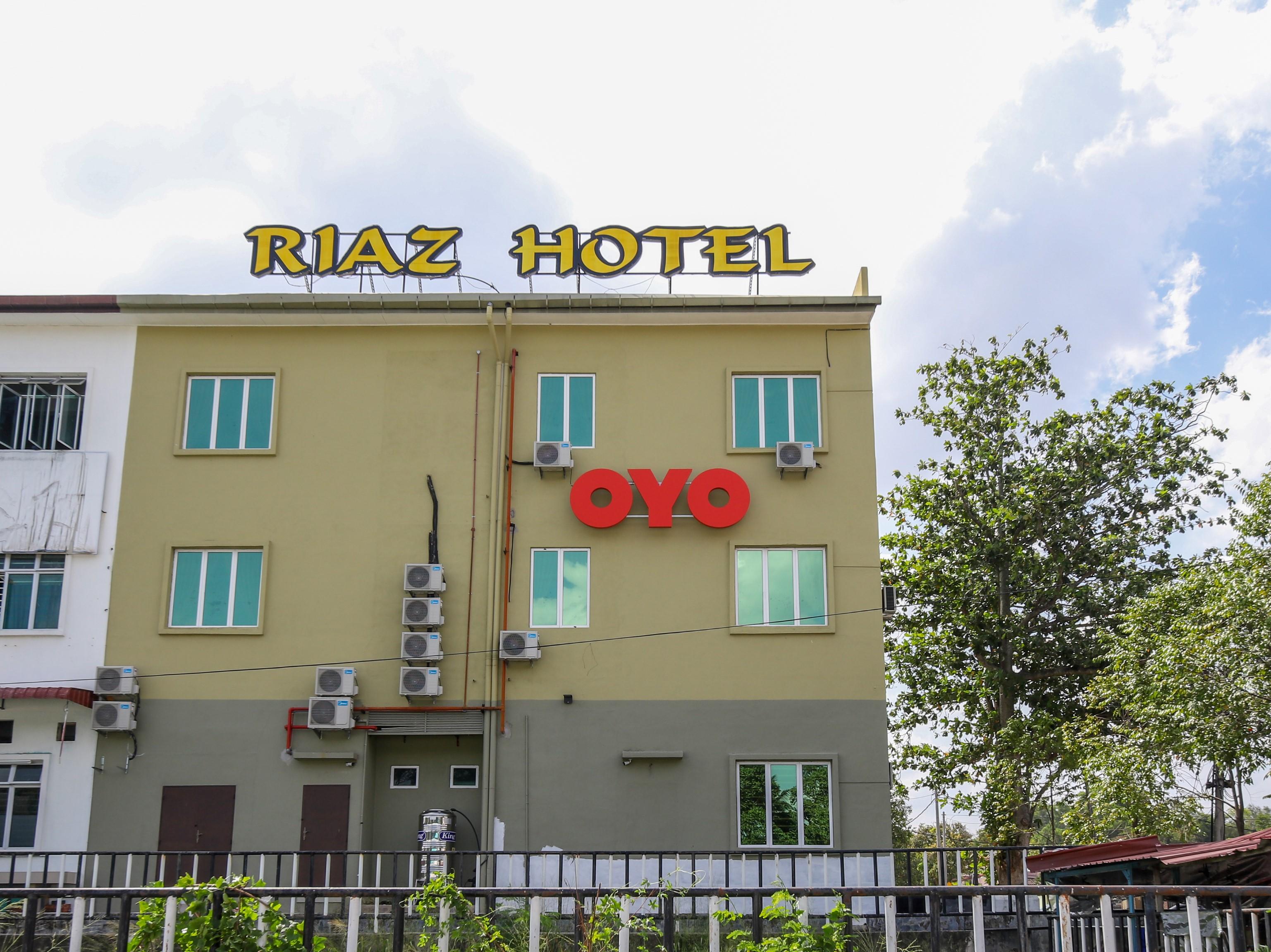 Oyo 89839 Riaz Hotel Malacca Exterior foto